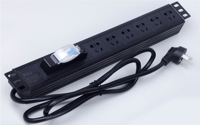 16A PDU 6位國(guó)標(biāo)5孔10A 配16A空開(kāi) 帶電源指示燈