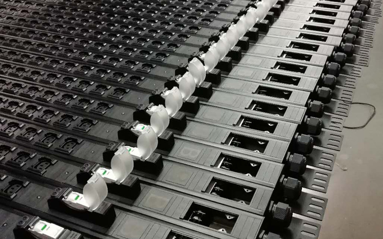 63A無(wú)線PDU插座 30位C13 C19孔