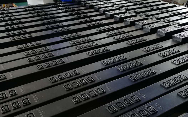 遠(yuǎn)程控制智能PDU插座 Smart 智能PDU插座